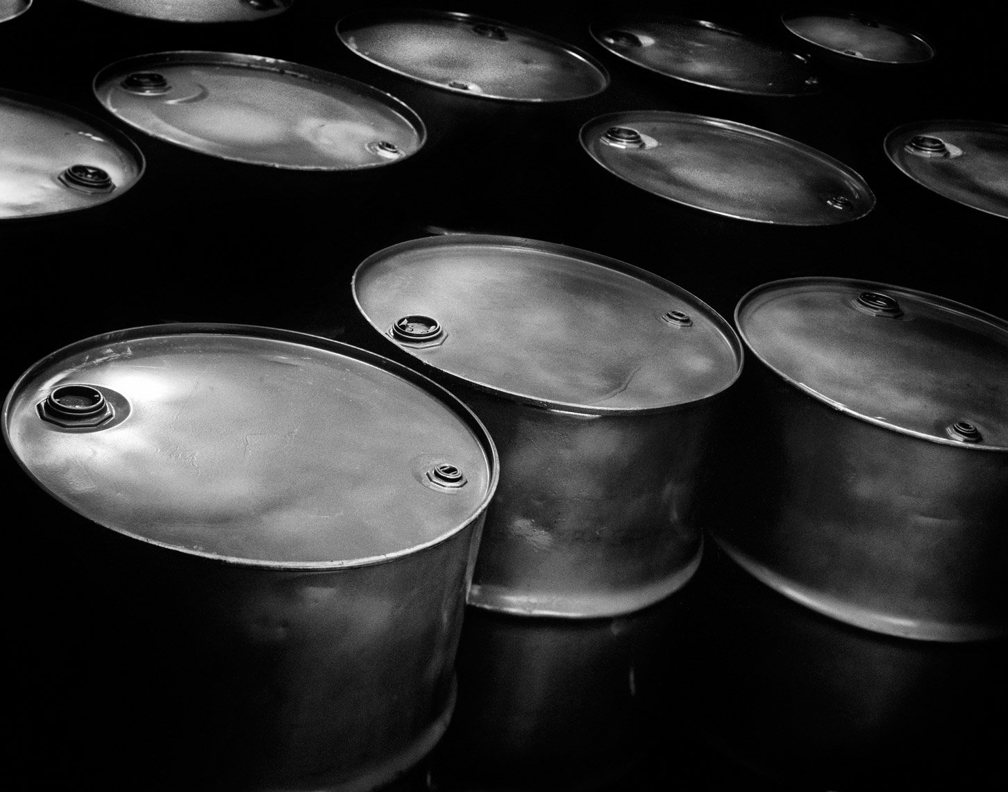 Black & White Barrels 